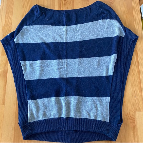 AEO Striped Poncho - Picture 3 of 10